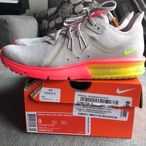 Women’s Nike Air Max Sequent 3